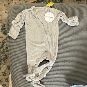 Dream Pajamas Gray Zippered baby One-Piece 3-6months